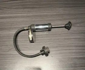 9224 Aarow Heada 02 Cooling System Pressure Tester