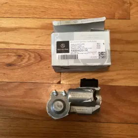 A9064620130 Mercedes-benz 2007 2018 Dodge Freightliner Sprinter Steering Lock
