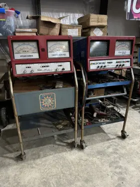 Tut-915 Sun Lot 2 Vintage Tune Up Automotive Testing Equipment On Carts Epa 75 Tut 915