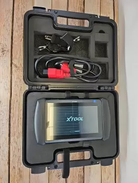 Ez400 Xtool D7 D8 D9 Ip616 Ip819 Pro Scanner All System Diagnostic Tool Only With Screen Protector