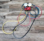 Snap Professional Heavy Duty 4 Way Manifold Set Glycerin-filled Used. Price: $100.00.