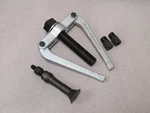 Kent-moore KM-557 Remover Puller Set Used. Price: $32.99.